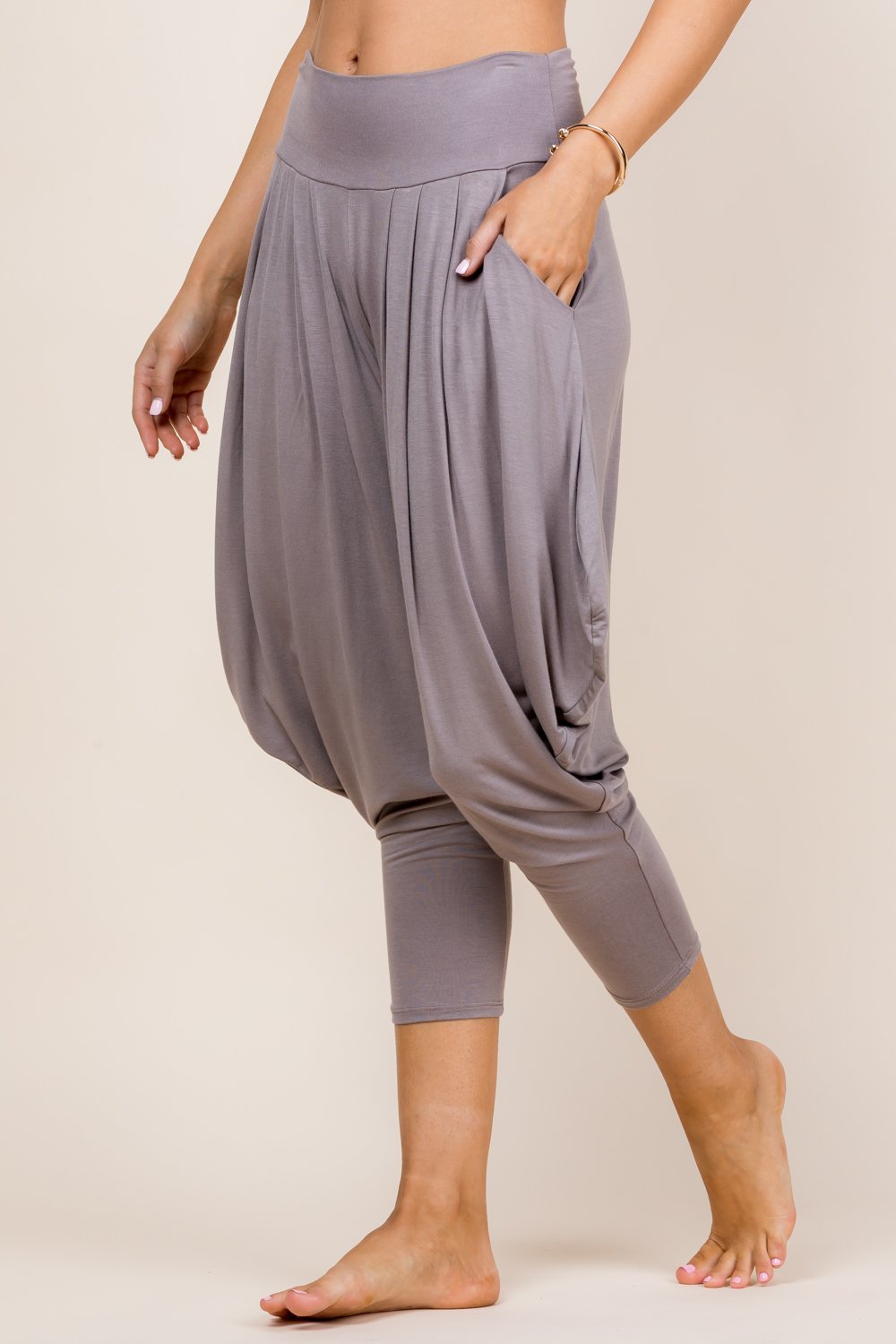 Side view of mocha women’s harem pants with stretch waistband – Kooniez brand