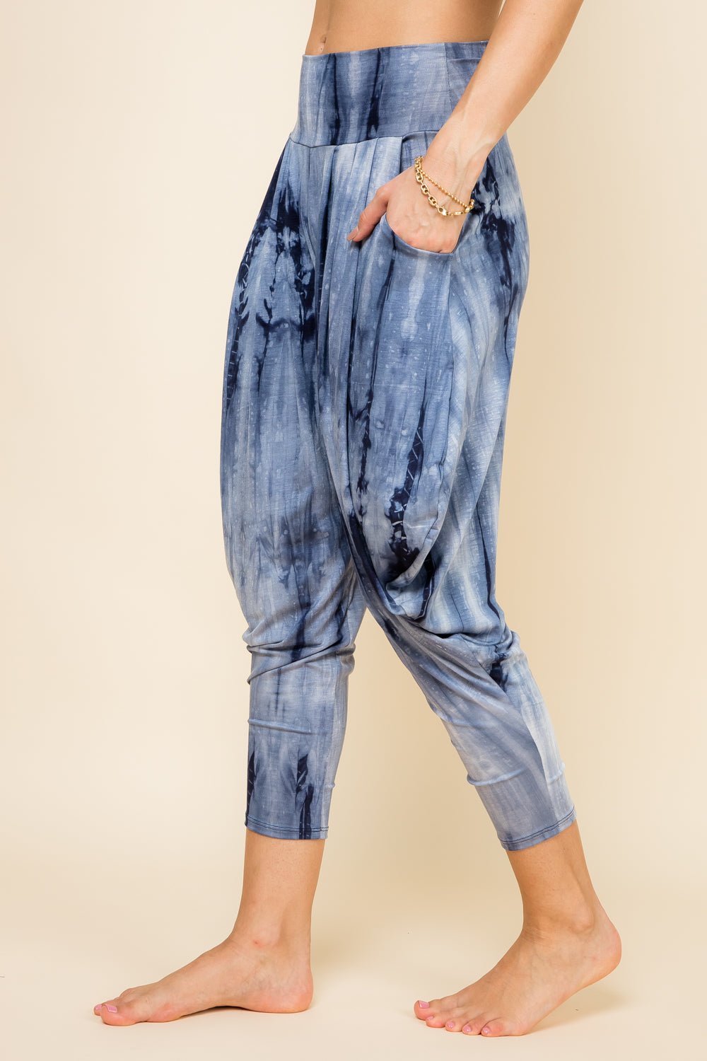 Side view of navy marble tie-dye women’s harem pants with stretch waistband – Kooniez brand