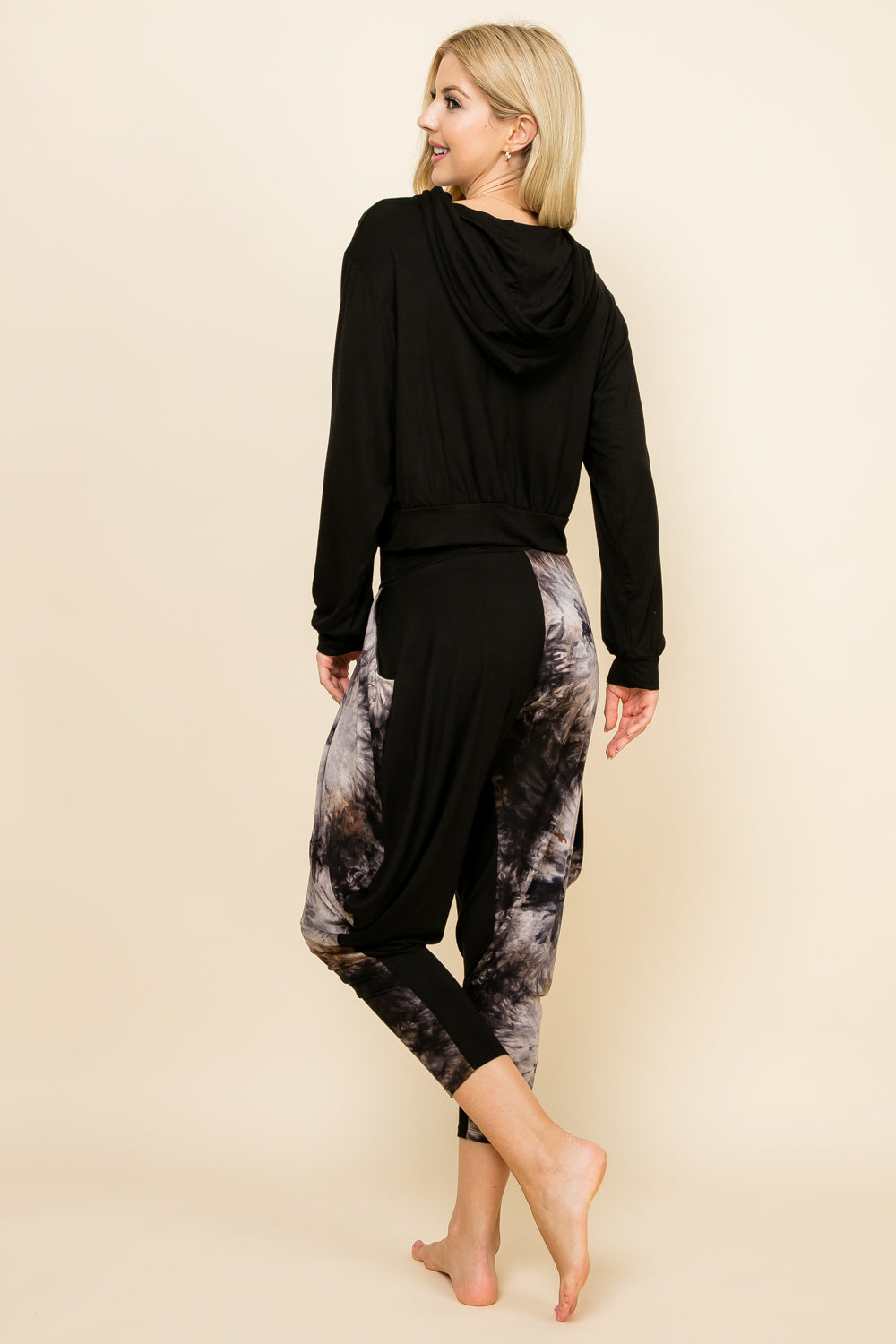 Black Patchwork Pants &amp; Black Solid Hoodie